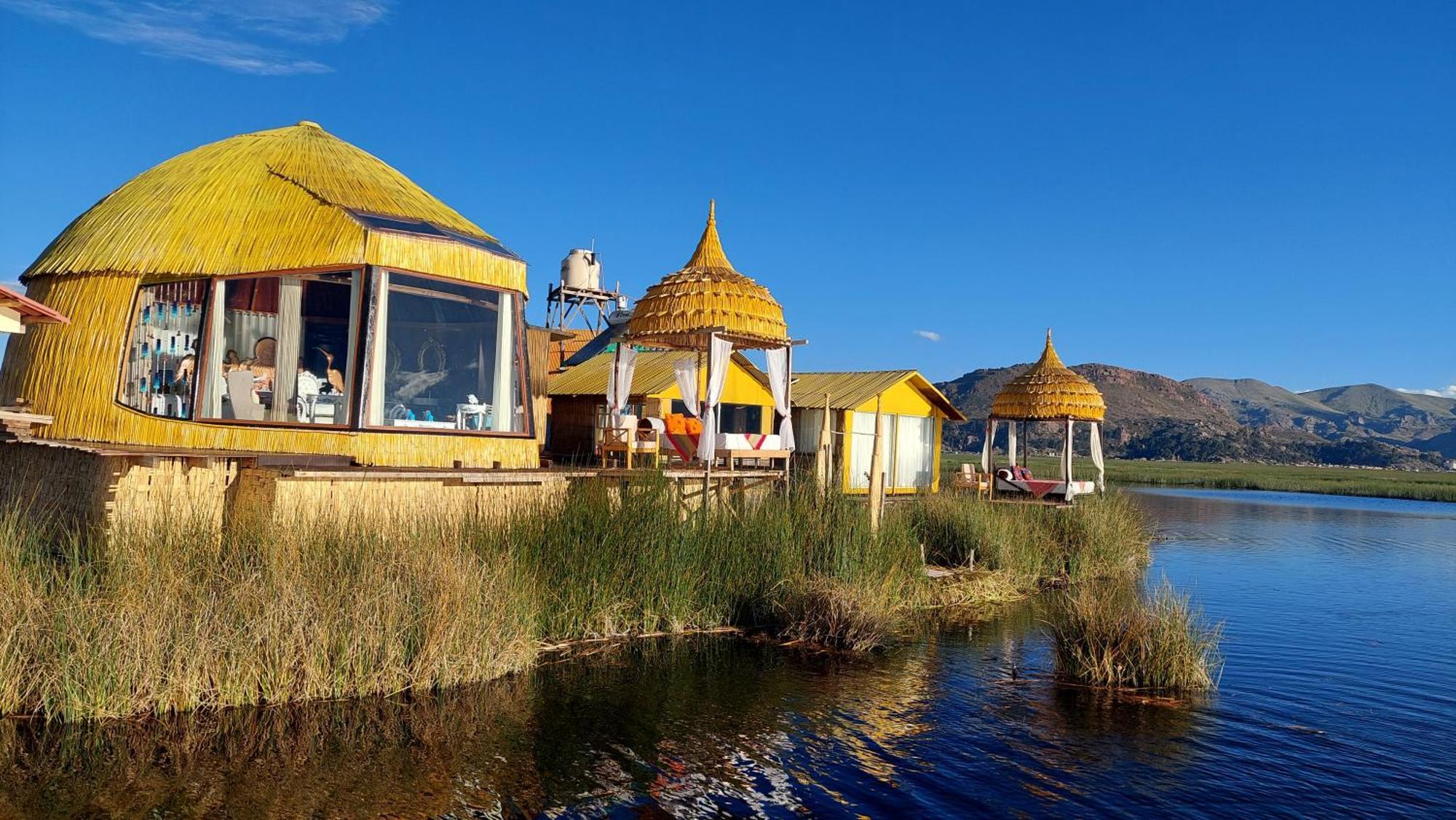 Uros Lodge Peru Puno Exteriör bild